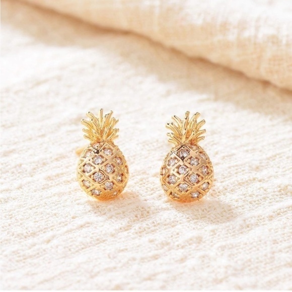 GOLD 14k Gold Plated Pineapple Cubic Zirconia Stud Earrings - Picture 4 of 4